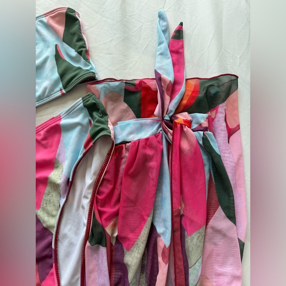 3 Piece Bikini Set - Picture 5 of 7